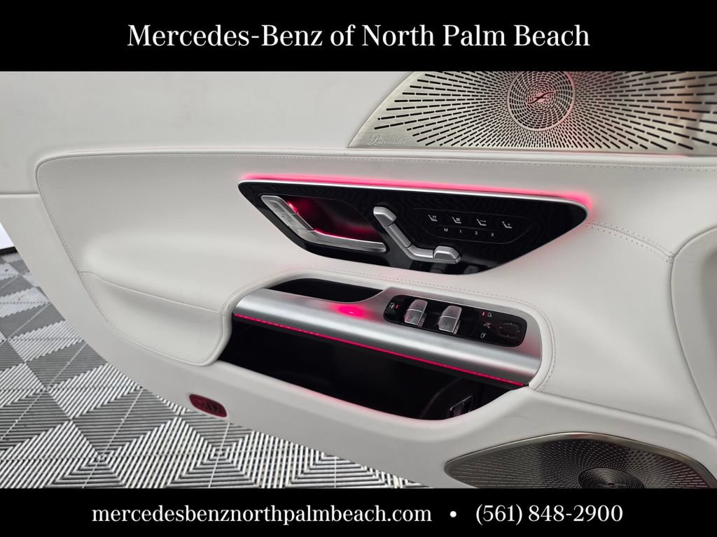 Used 2026 Mercedes-Benz Maybach SL 680 image 22