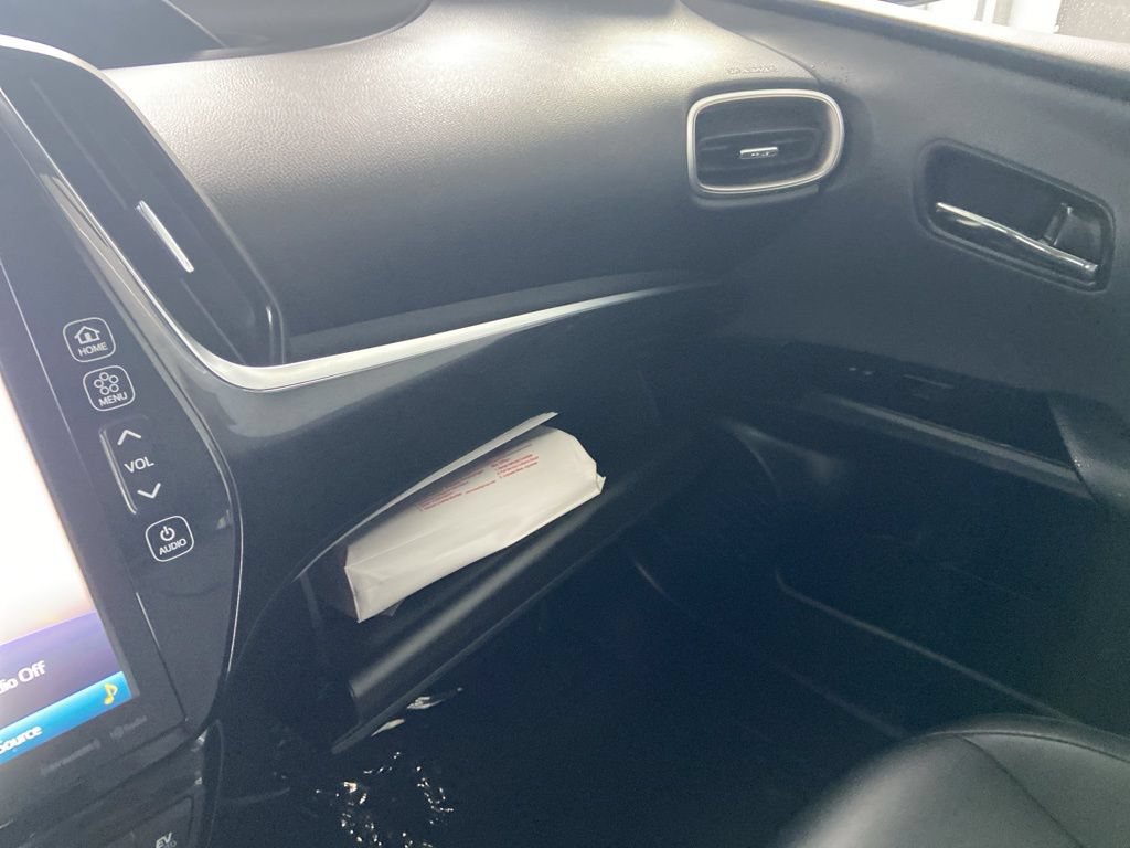 Used 2022 Toyota Prius Prime Limited FWD image 24