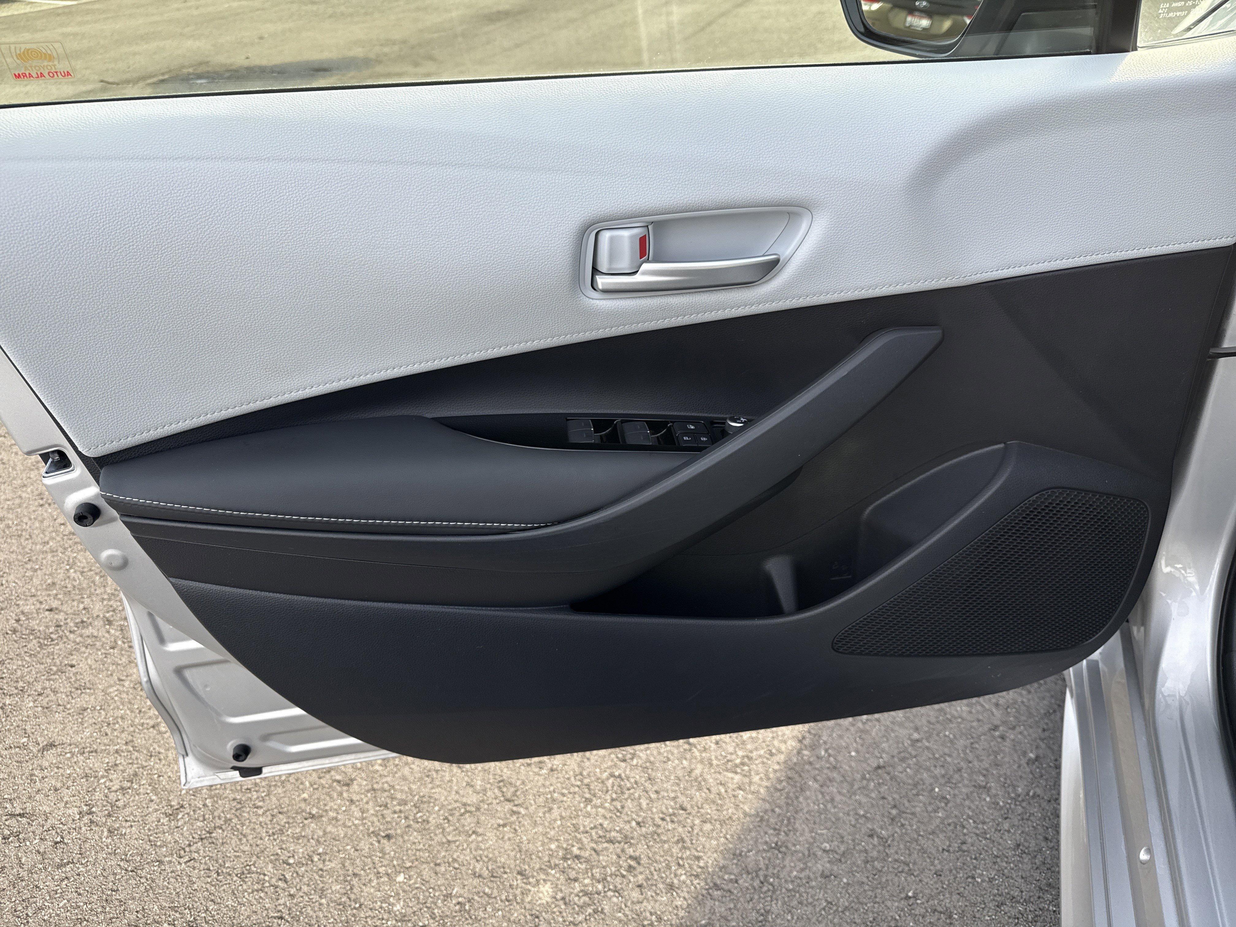 Used 2019 Toyota Corolla SE image 17