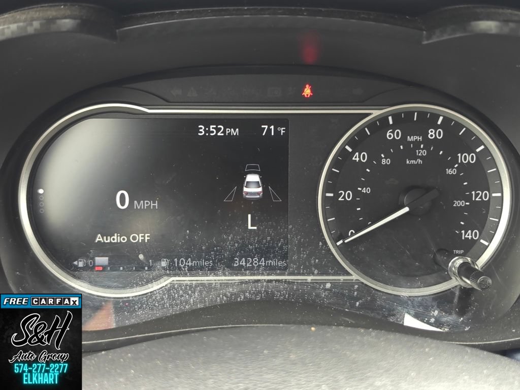 Used 2023 Nissan Versa SV FWD image 23