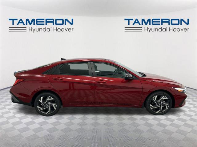New 2025 Hyundai Elantra SEL image 6
