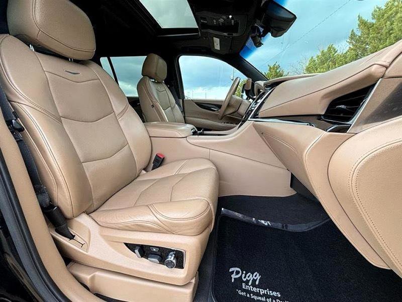 Used 2020 Cadillac Escalade ESV Platinum image 70