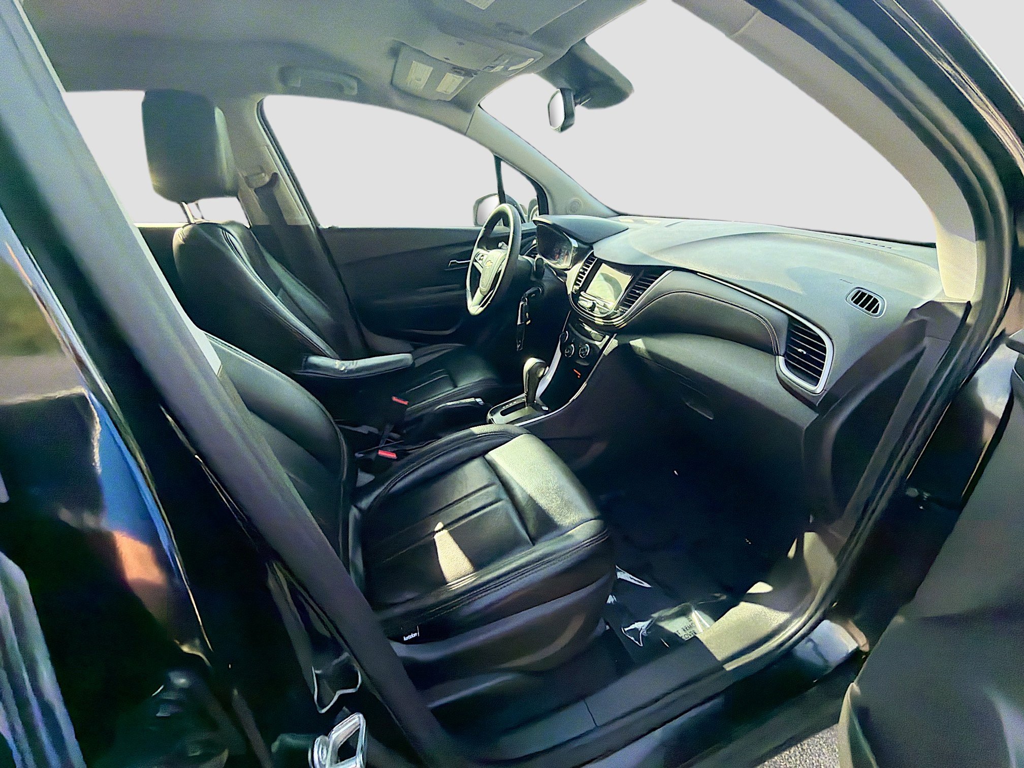 Used 2019 Chevrolet Trax LT image 30