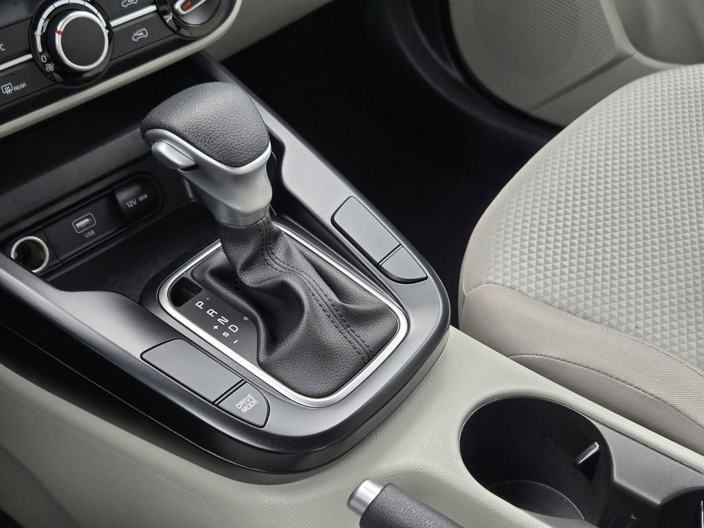 Certified 2025 Kia Soul LX FWD image 9