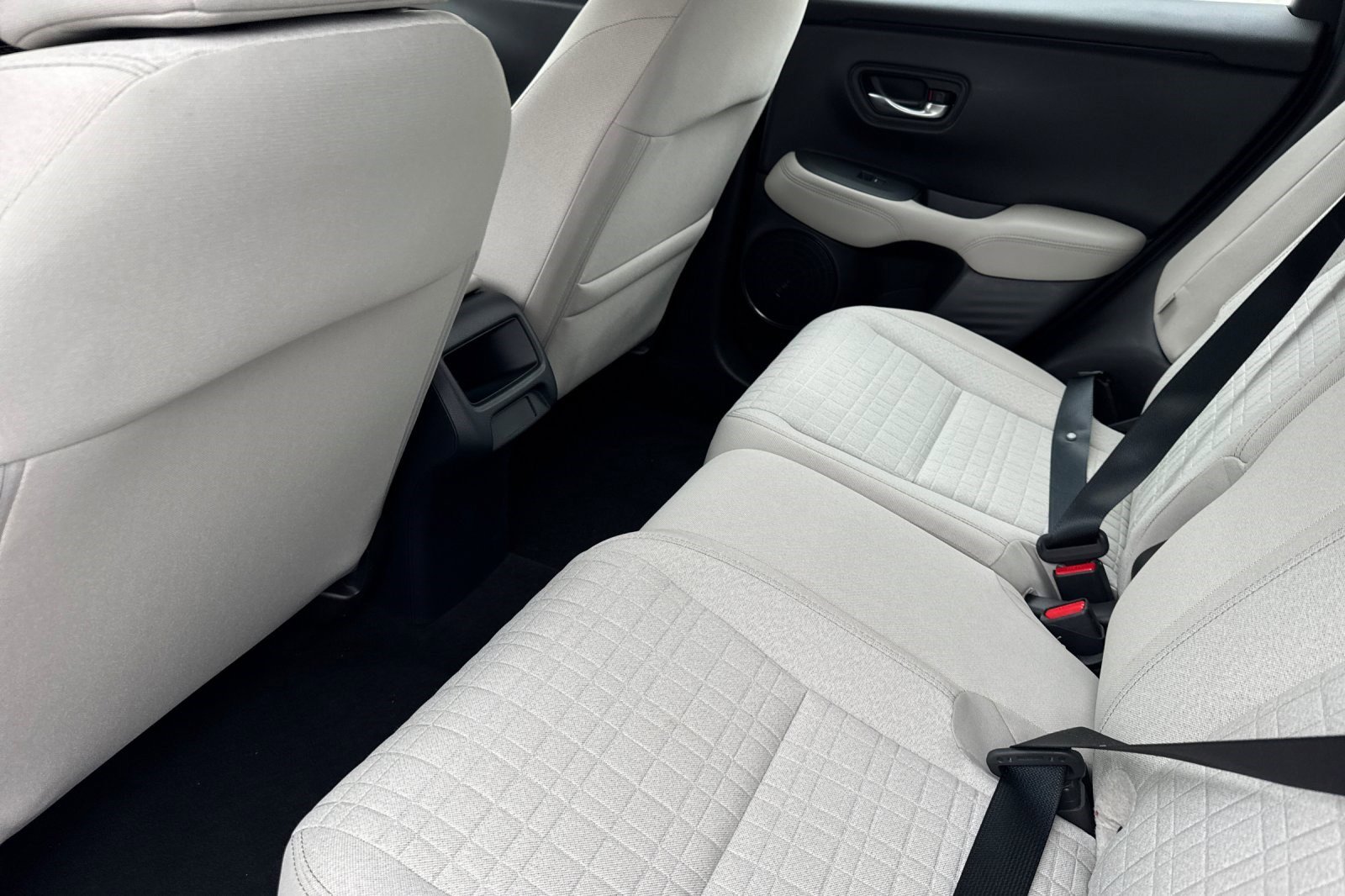 Used 2023 Honda HR-V LX image 26