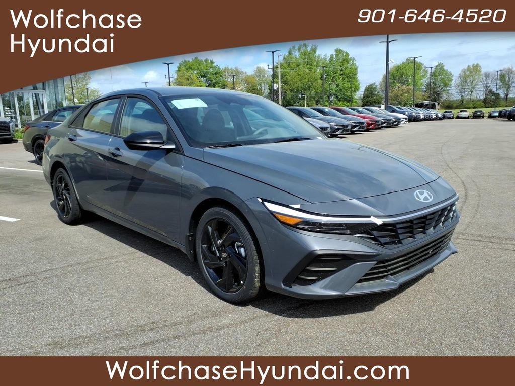 New 2026 Hyundai Elantra Sport FWD image 7