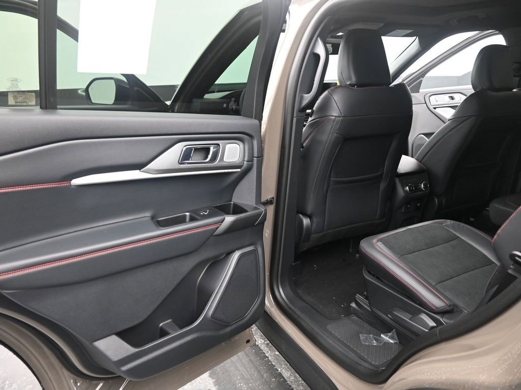 New 2026 Ford Explorer ST w/ Sun And Sound Package image 17