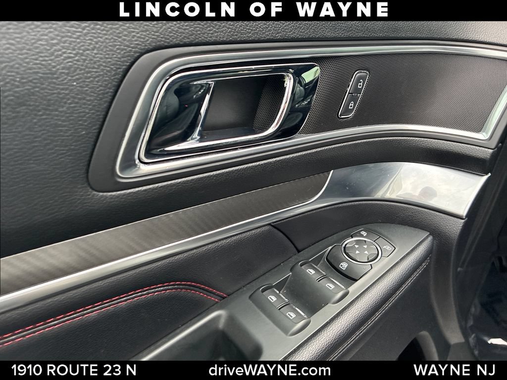 Used 2019 Ford Explorer Sport w/ Ford Safe & Smart Package AWD/4WD image 13