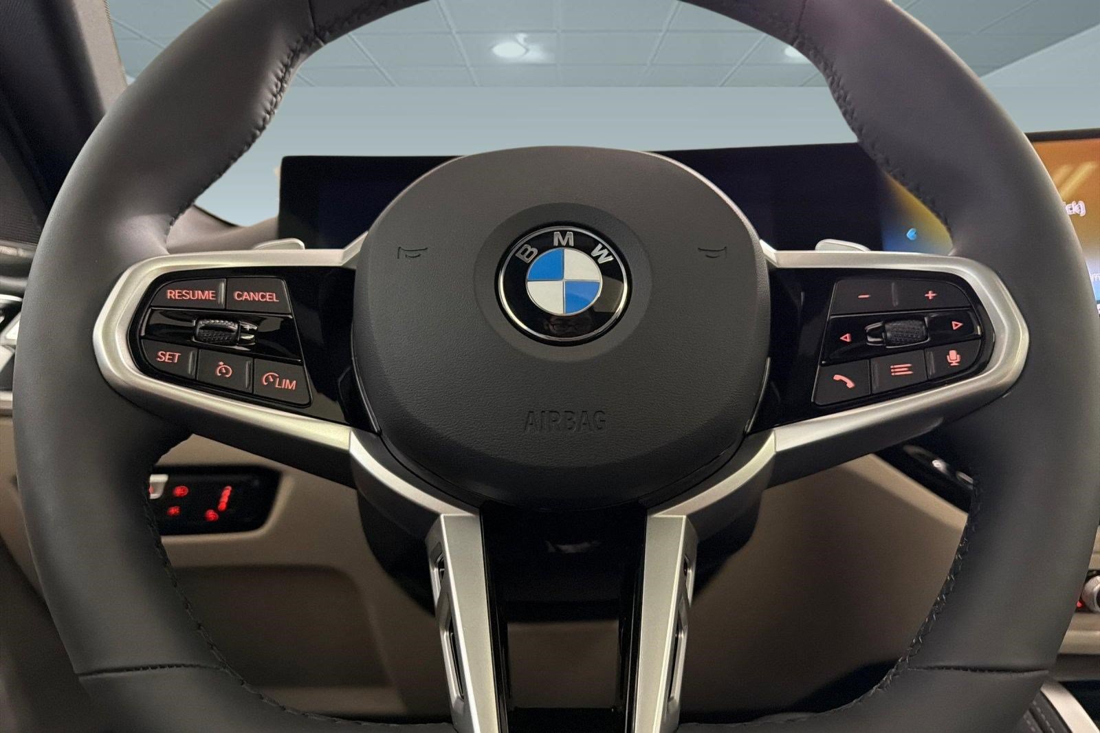 Used 2026 BMW 430i Coupe w/ M Sport Package RWD image 17