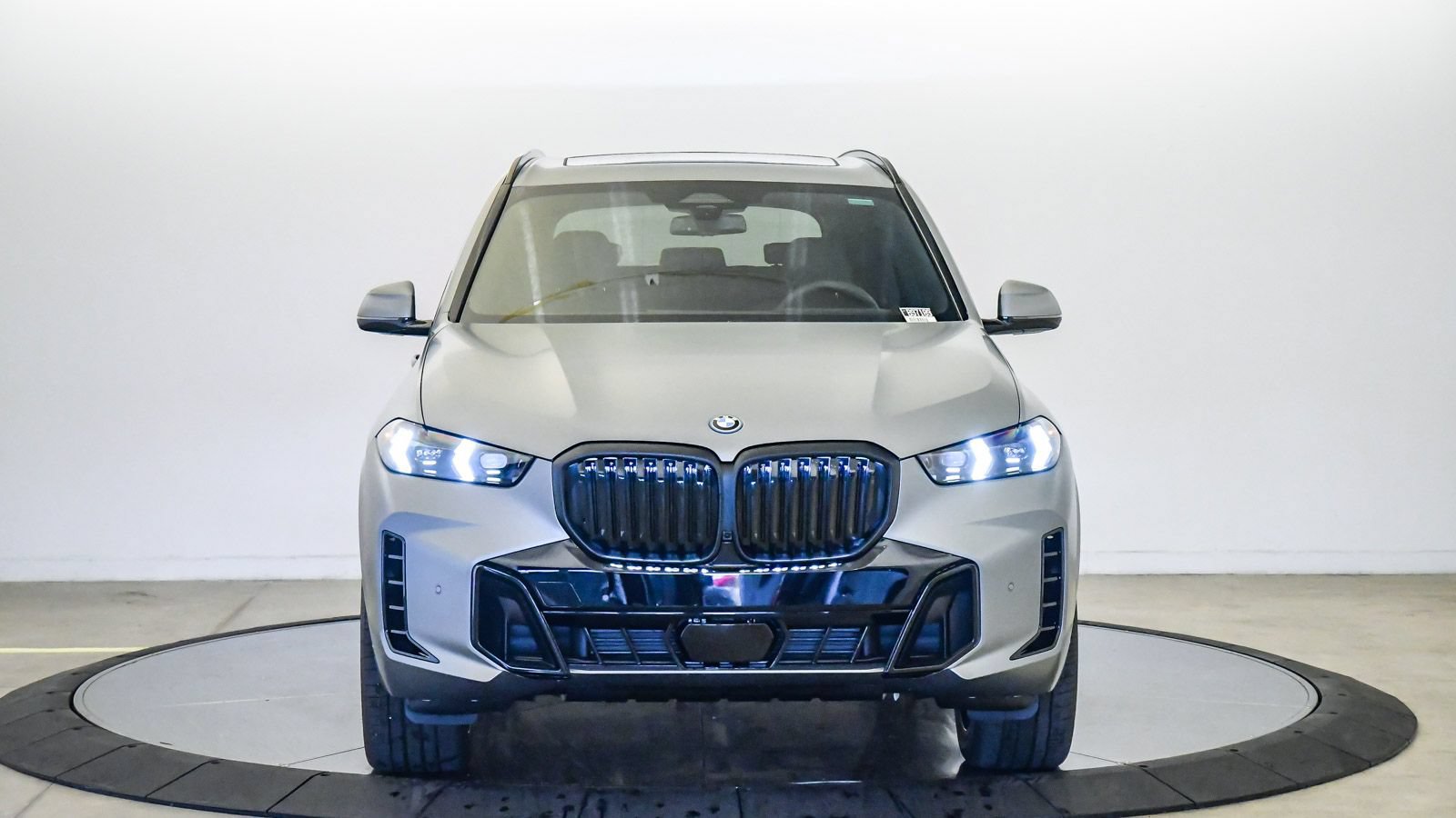New 2026 BMW X5 xDrive50e AWD/4WD image 7