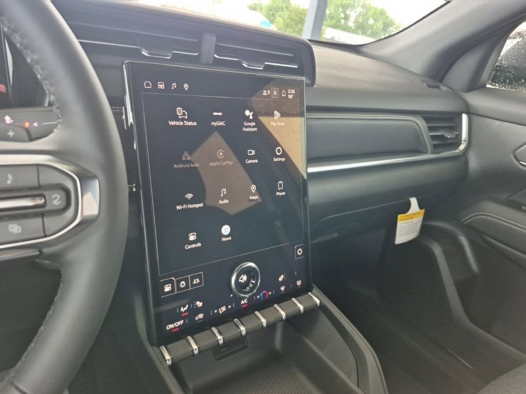 New 2026 GMC Terrain Elevation w/ Technology Package II FWD image 15