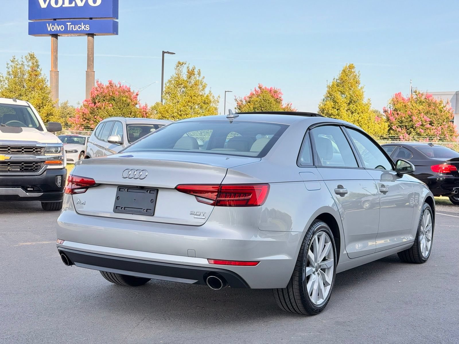 Used 2017 Audi A4 2.0T Ultra Premium FWD image 12