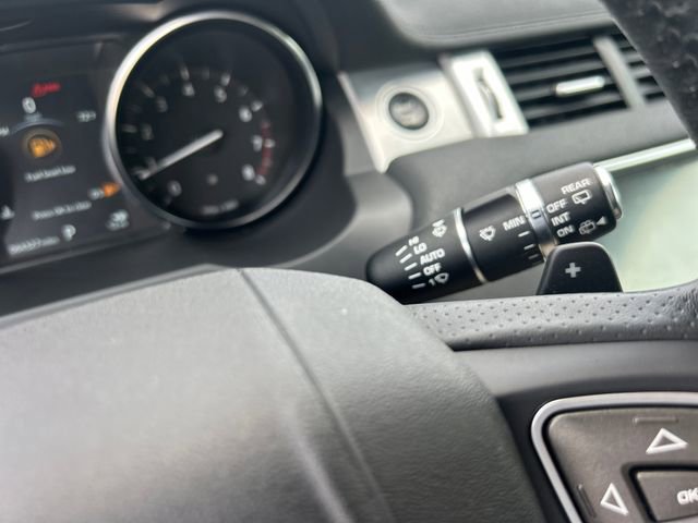 Used 2019 Land Rover Range Rover Evoque HSE Dynamic image 16