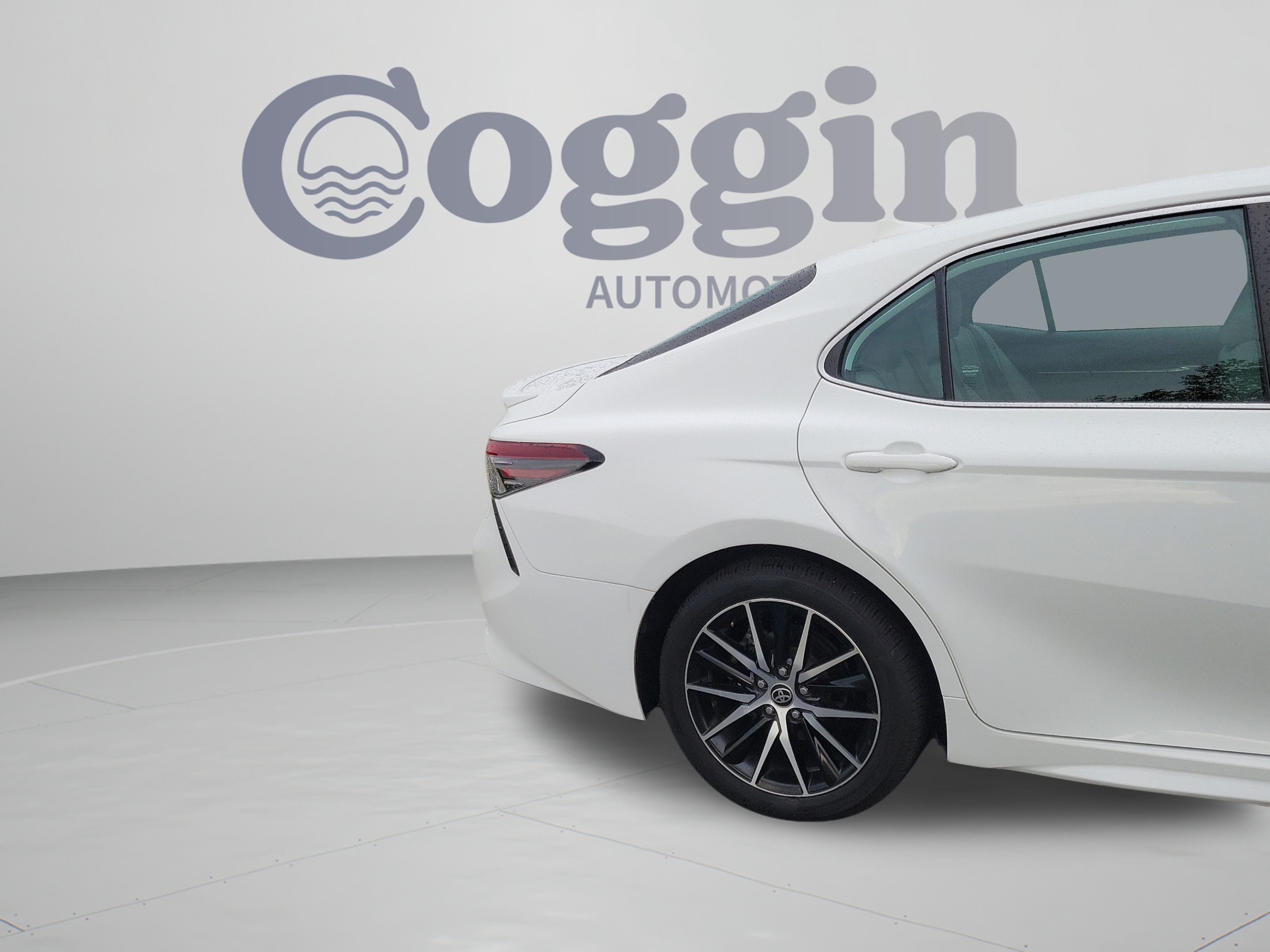 Used 2023 Toyota Camry SE AWD/4WD image 16