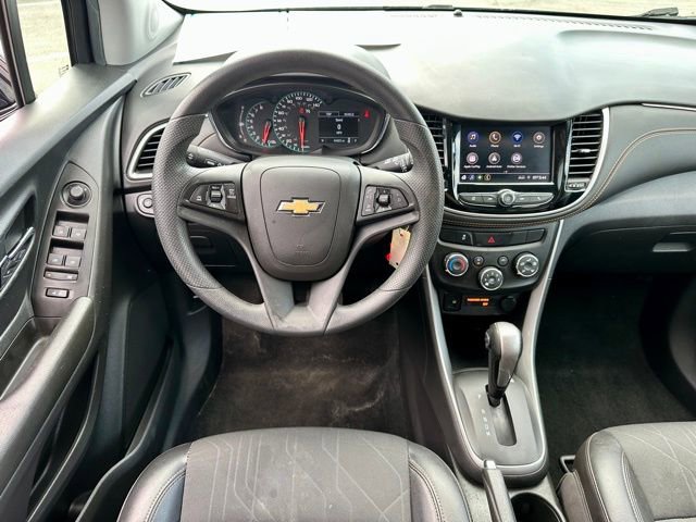 Used 2021 Chevrolet Trax LT FWD image 14