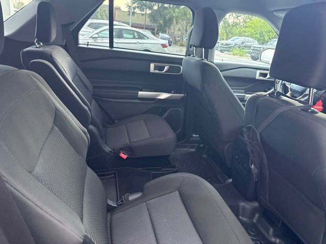 Used 2024 Ford Explorer XLT RWD image 11