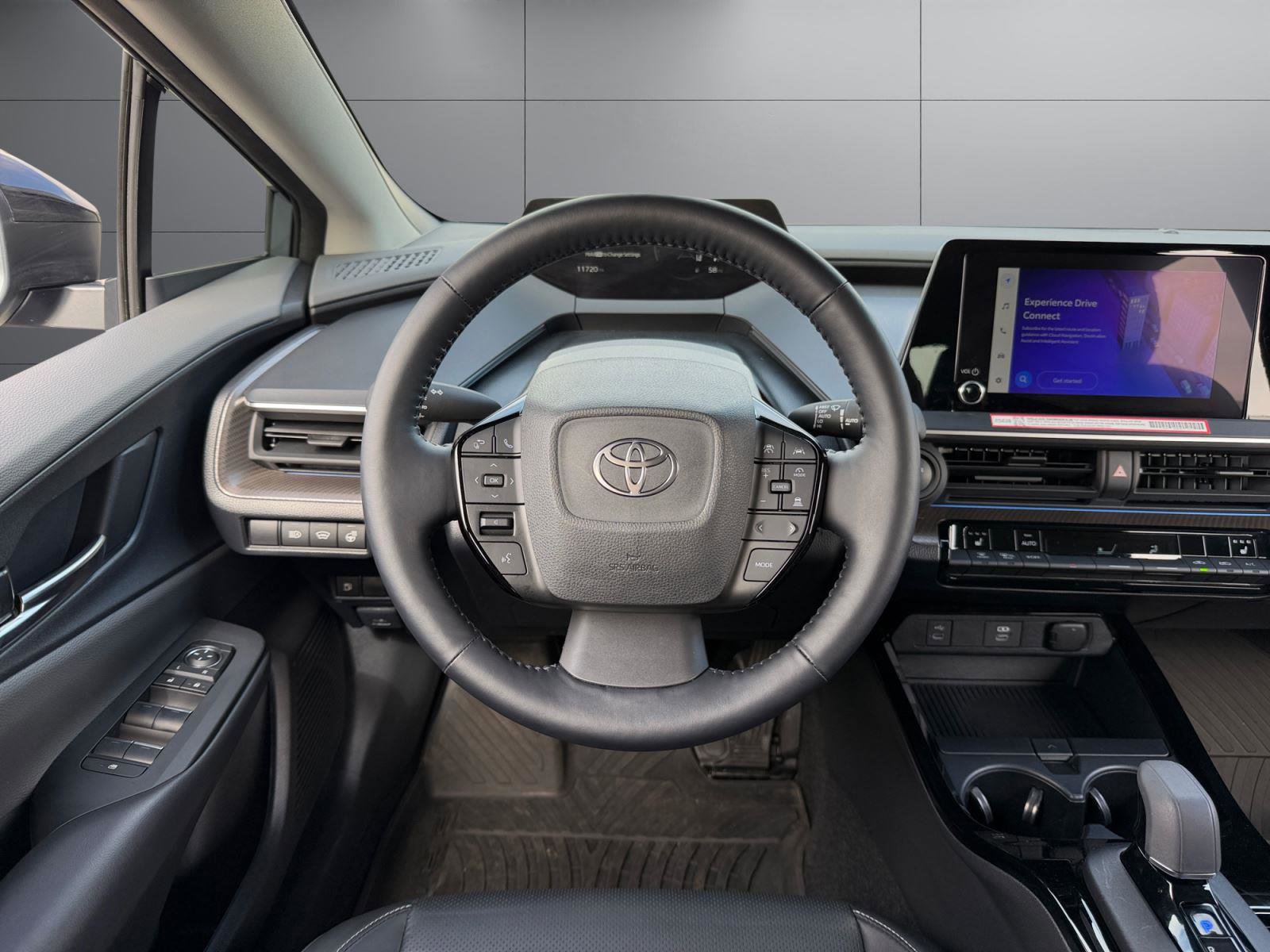 Used 2026 Toyota Prius XLE FWD image 5
