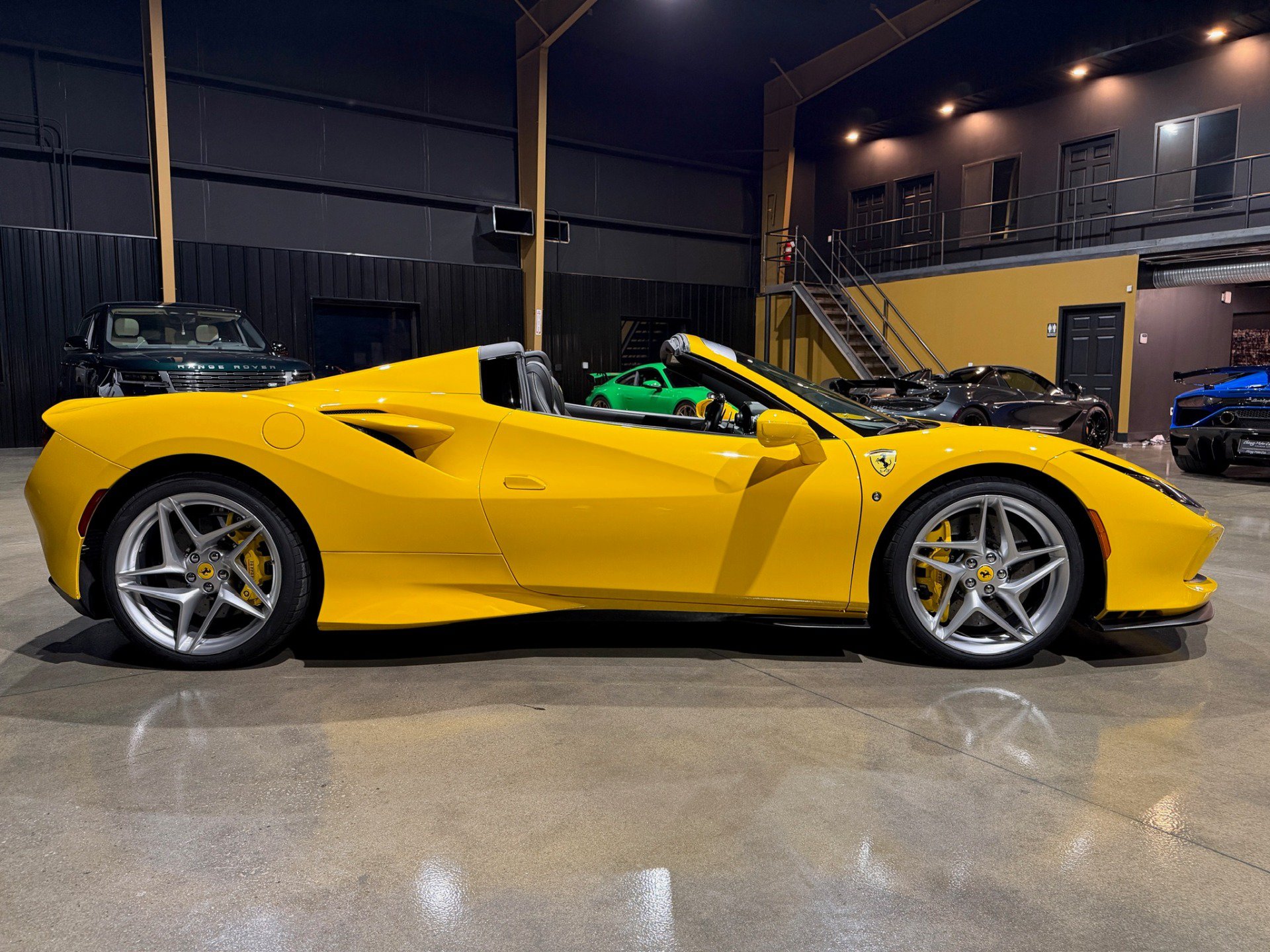 Used 2023 Ferrari F8 Tributo RWD image 6