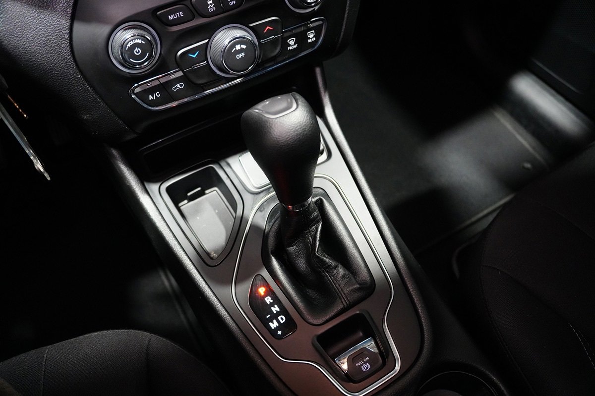 Used 2020 Jeep Cherokee Latitude image 16