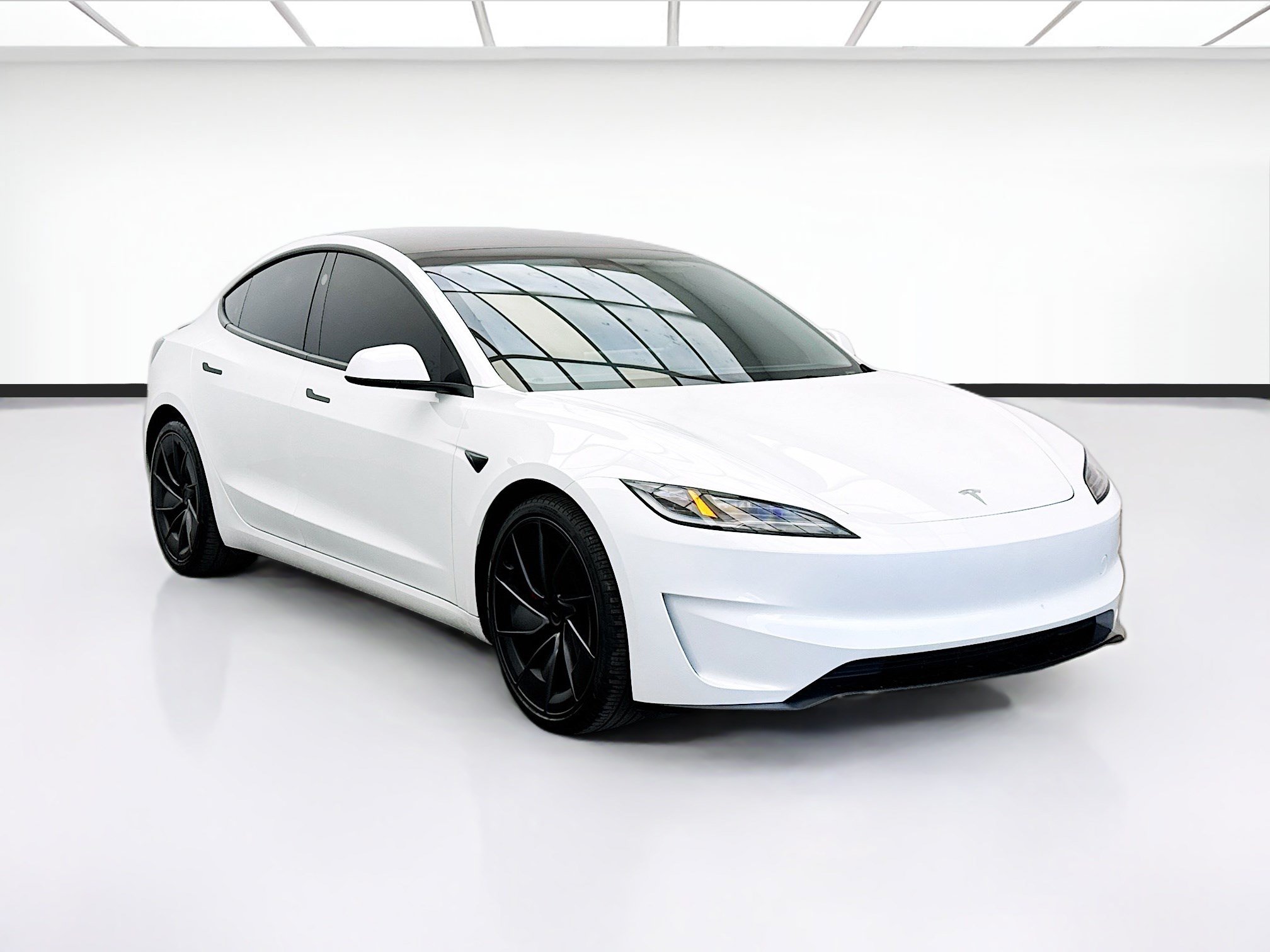 Used 2025 Tesla Model 3 Performance AWD/4WD image 3