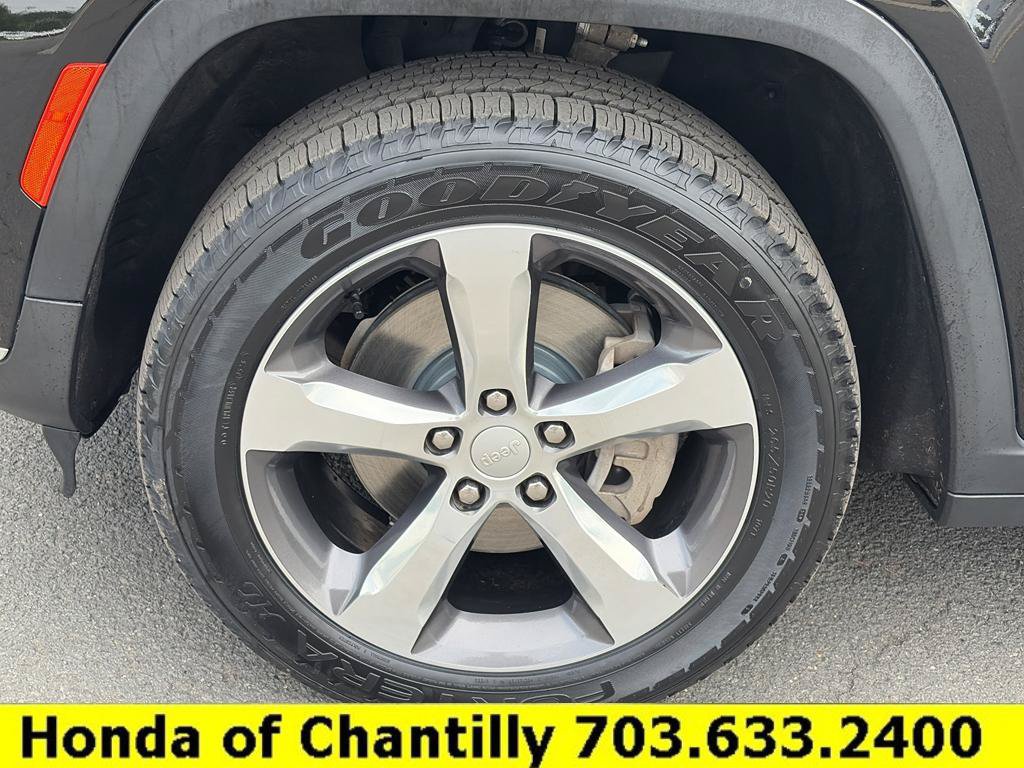 Used 2021 Jeep Grand Cherokee L Limited AWD/4WD image 30