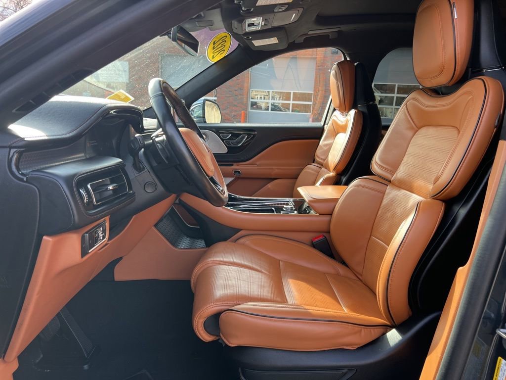 Used 2022 Lincoln Aviator Black Label w/ Dynamic Handling Package image 13