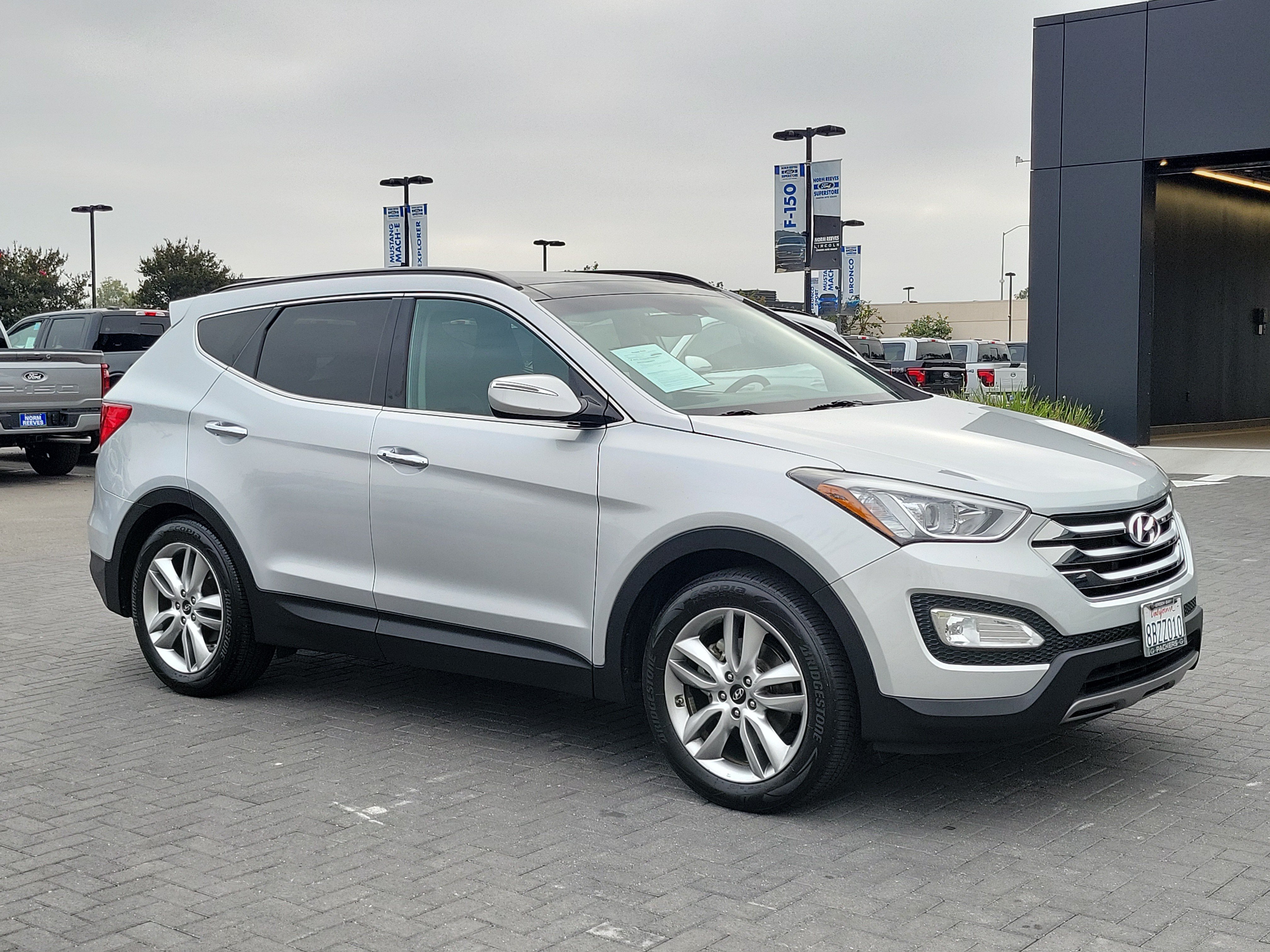 Used 2015 Hyundai Santa Fe Sport 2.0T w/ Option Group 05 FWD image 27