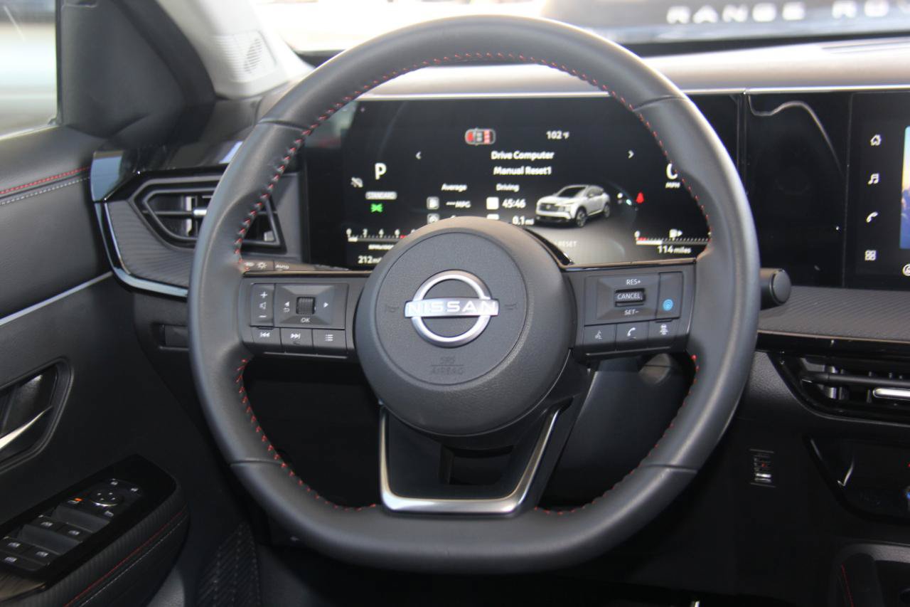 Used 2026 Nissan Kicks SR FWD image 11