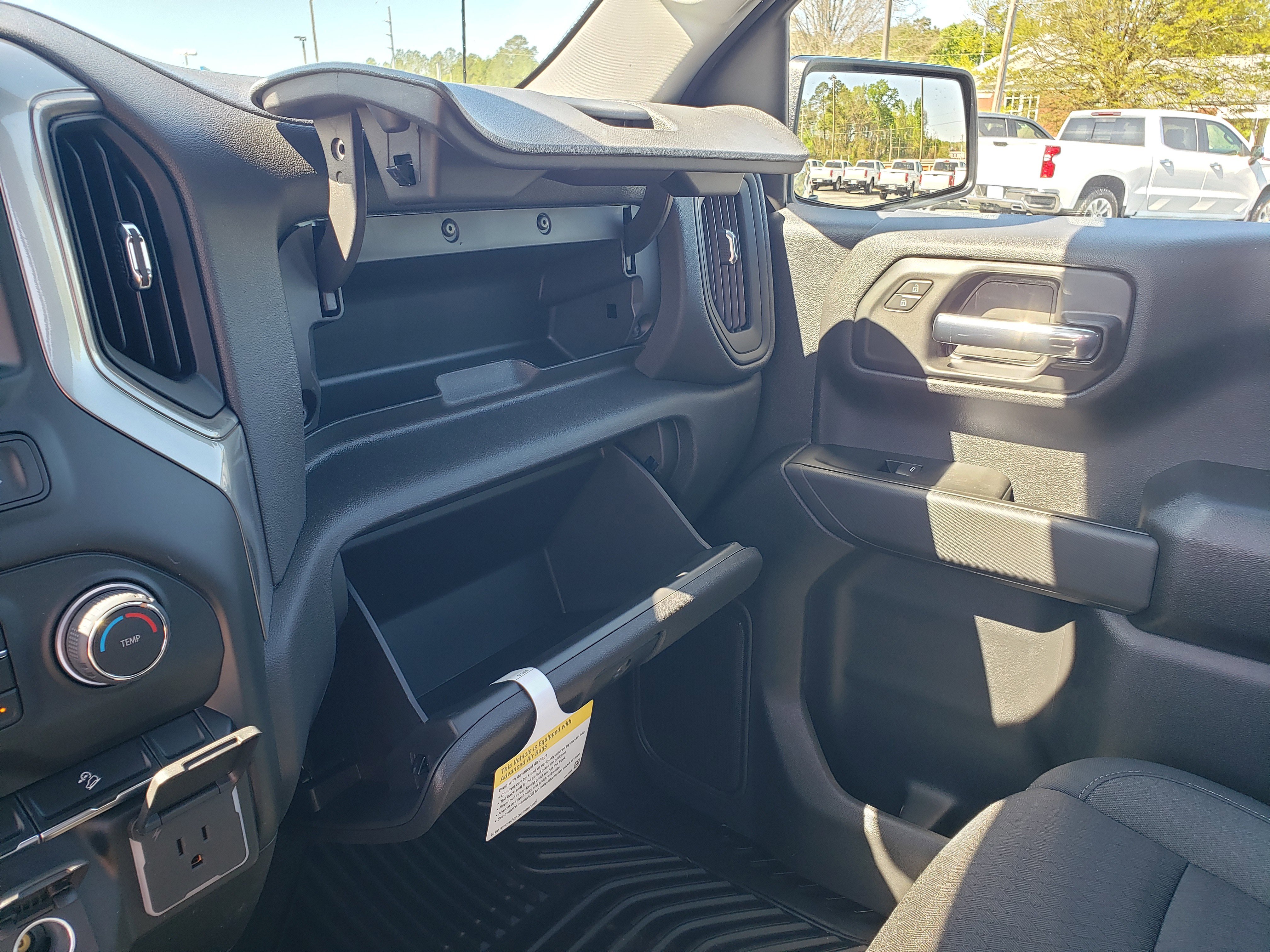 New 2026 Chevrolet Silverado 1500 Custom Trail Boss w/ Dark Appearance Package image 21