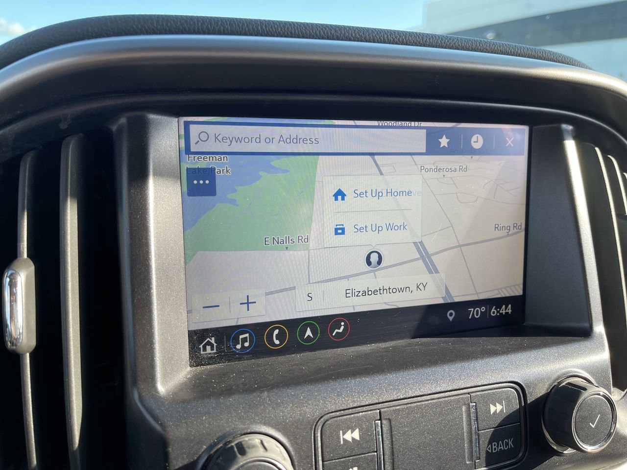 Used 2022 Chevrolet Colorado Z71 AWD/4WD image 14