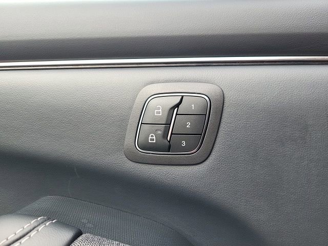 Used 2021 Ford Mustang Mach-E Premium image 15