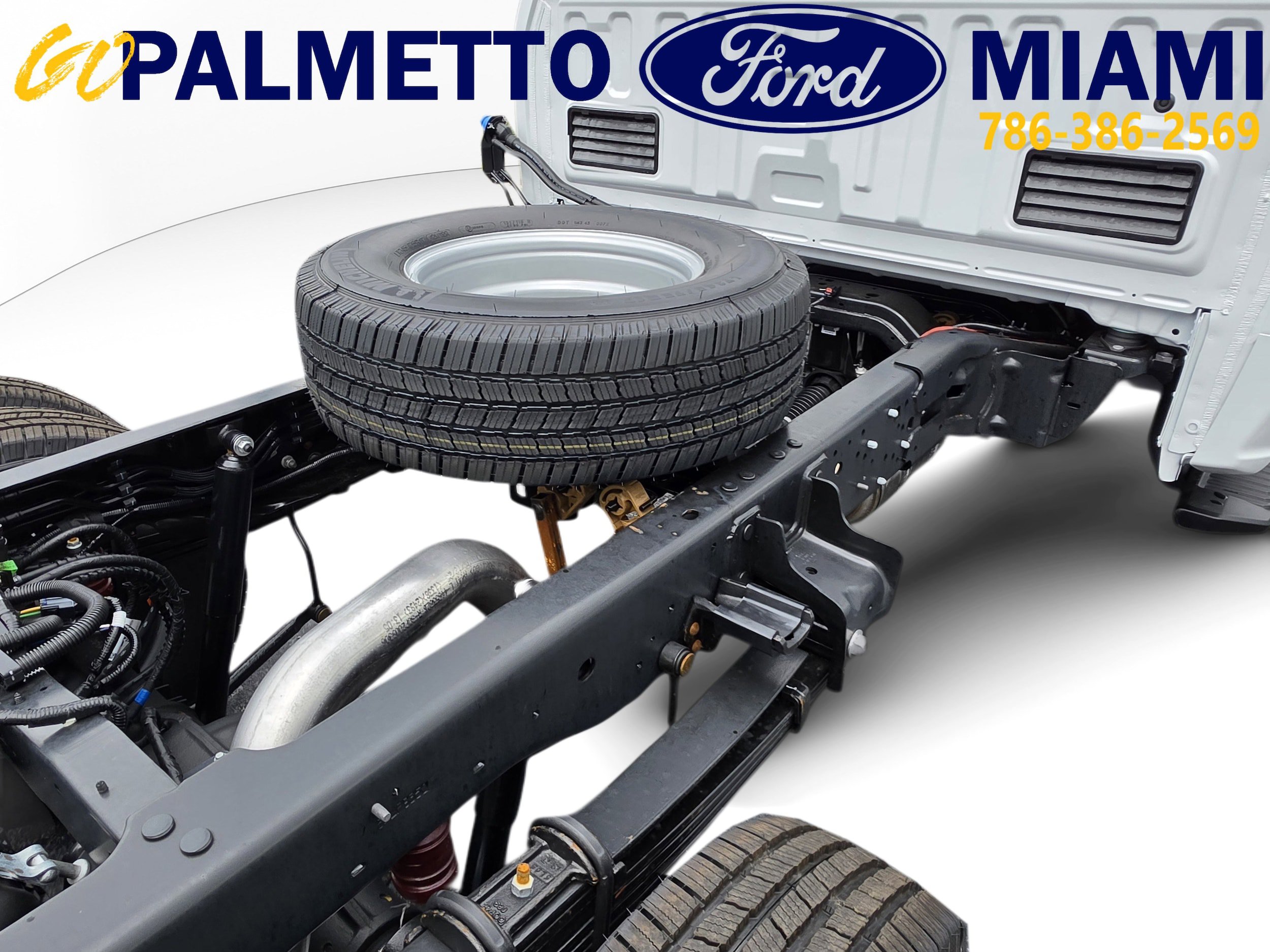 New 2026 Ford F350 XL w/ XL Chrome Package AWD/4WD image 9