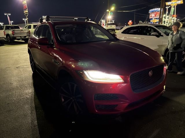 Used 2018 Jaguar F-PACE Prestige image 14