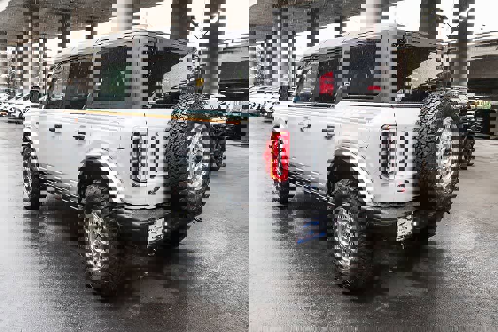 New 2025 Ford Bronco Badlands image 6