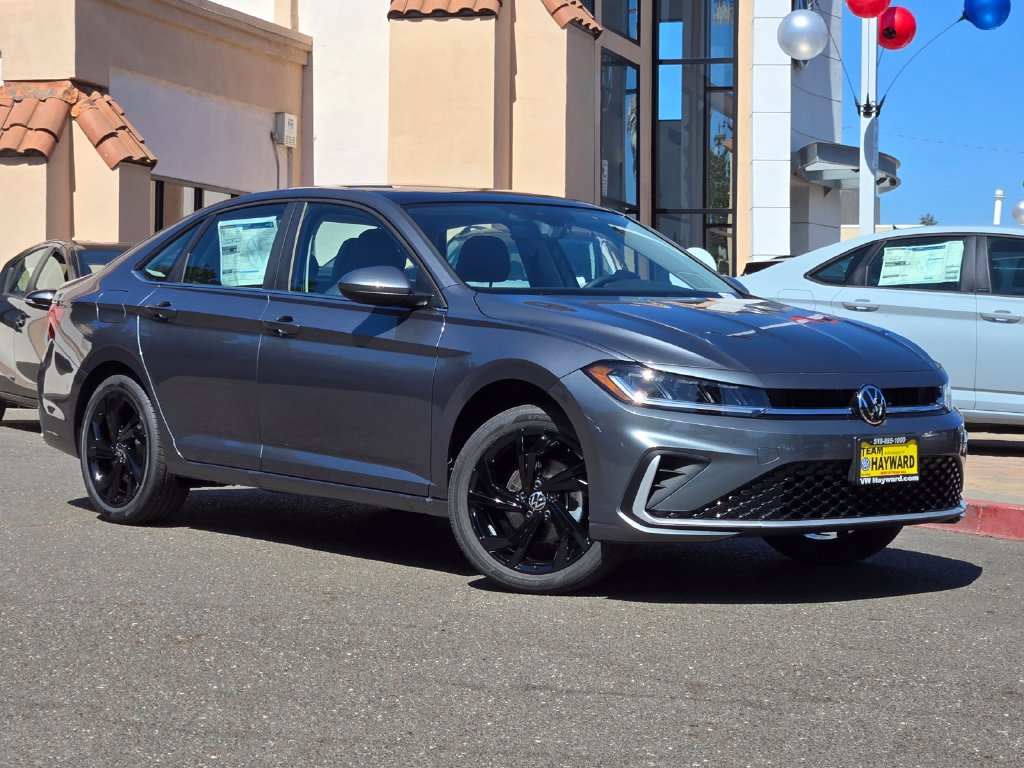 New 2027 Volkswagen Jetta SE FWD image 2