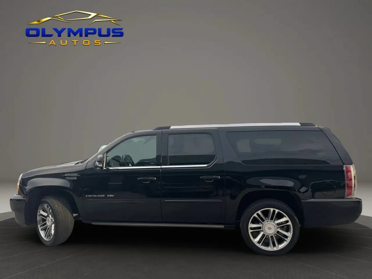 Used 2013 Cadillac Escalade ESV Premium AWD/4WD image 5