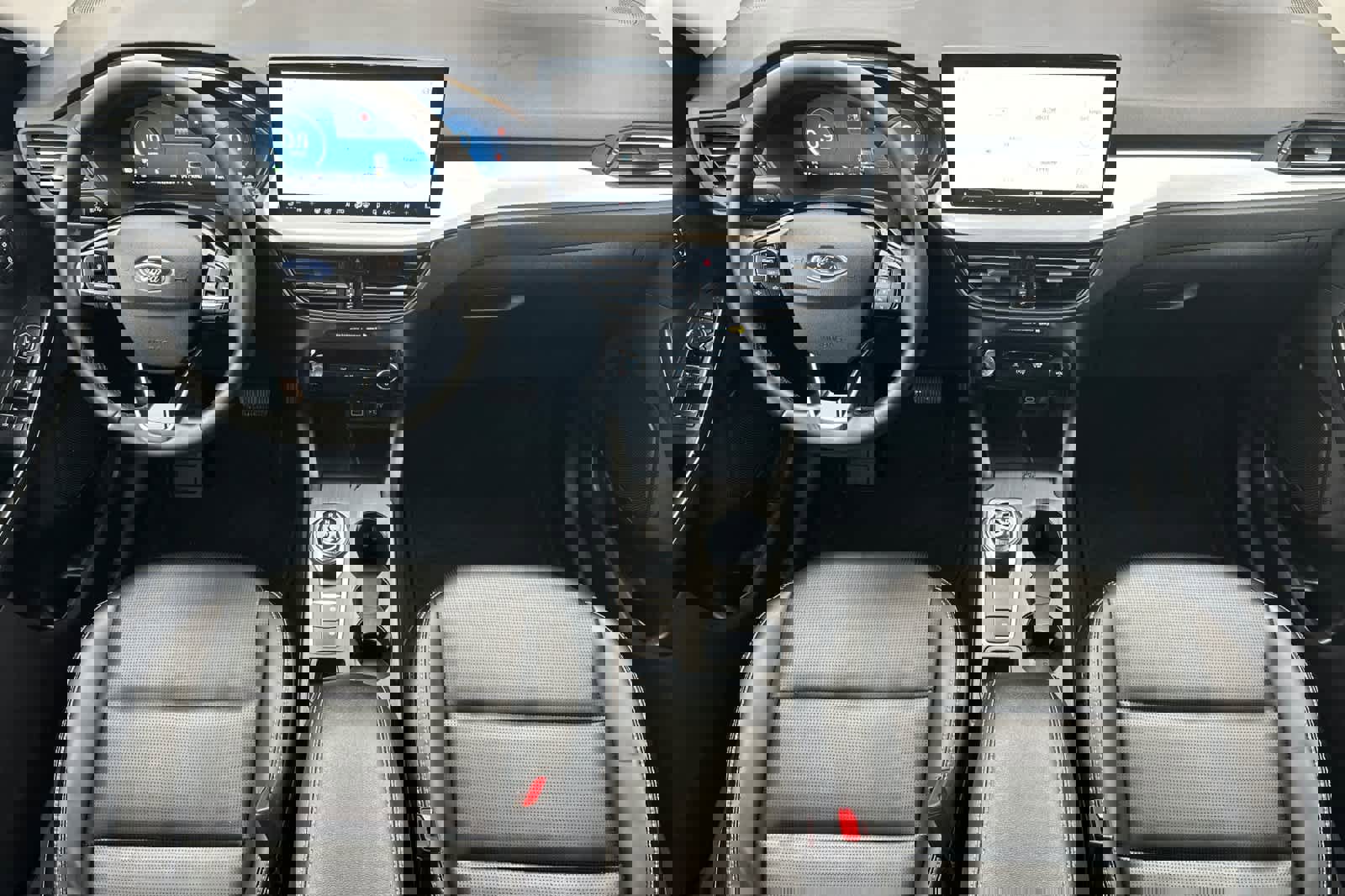 Certified 2025 Ford Escape Platinum image 3