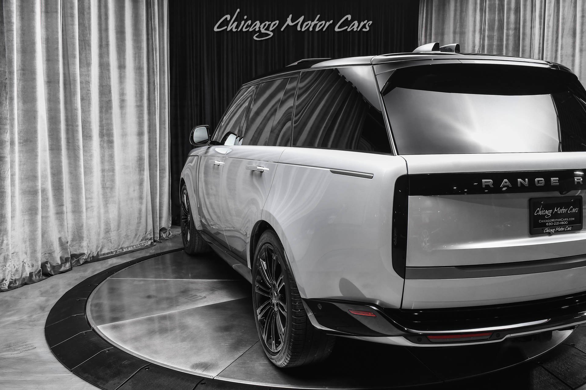 Used 2024 Land Rover Range Rover SE image 44