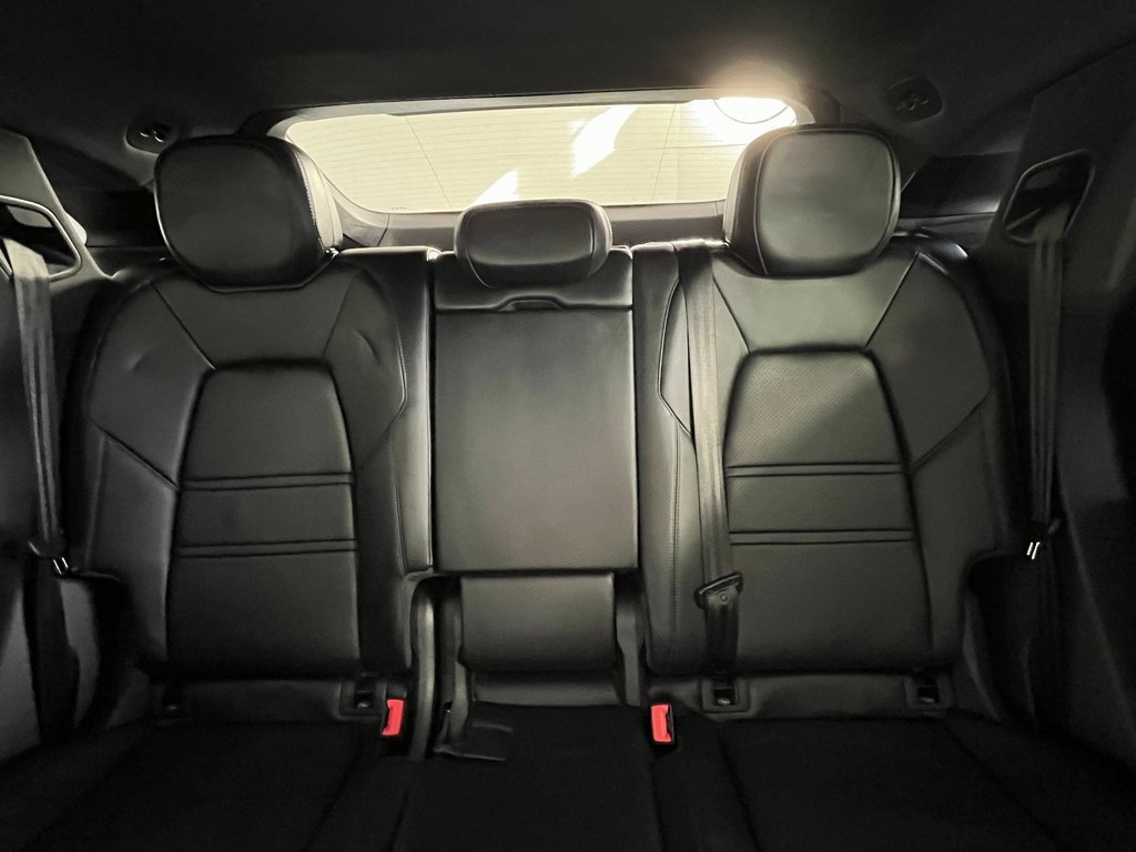 Used 2020 Porsche Cayenne S image 20