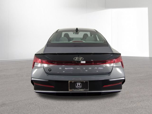 New 2026 Hyundai Elantra SEL Sport Premium FWD image 14