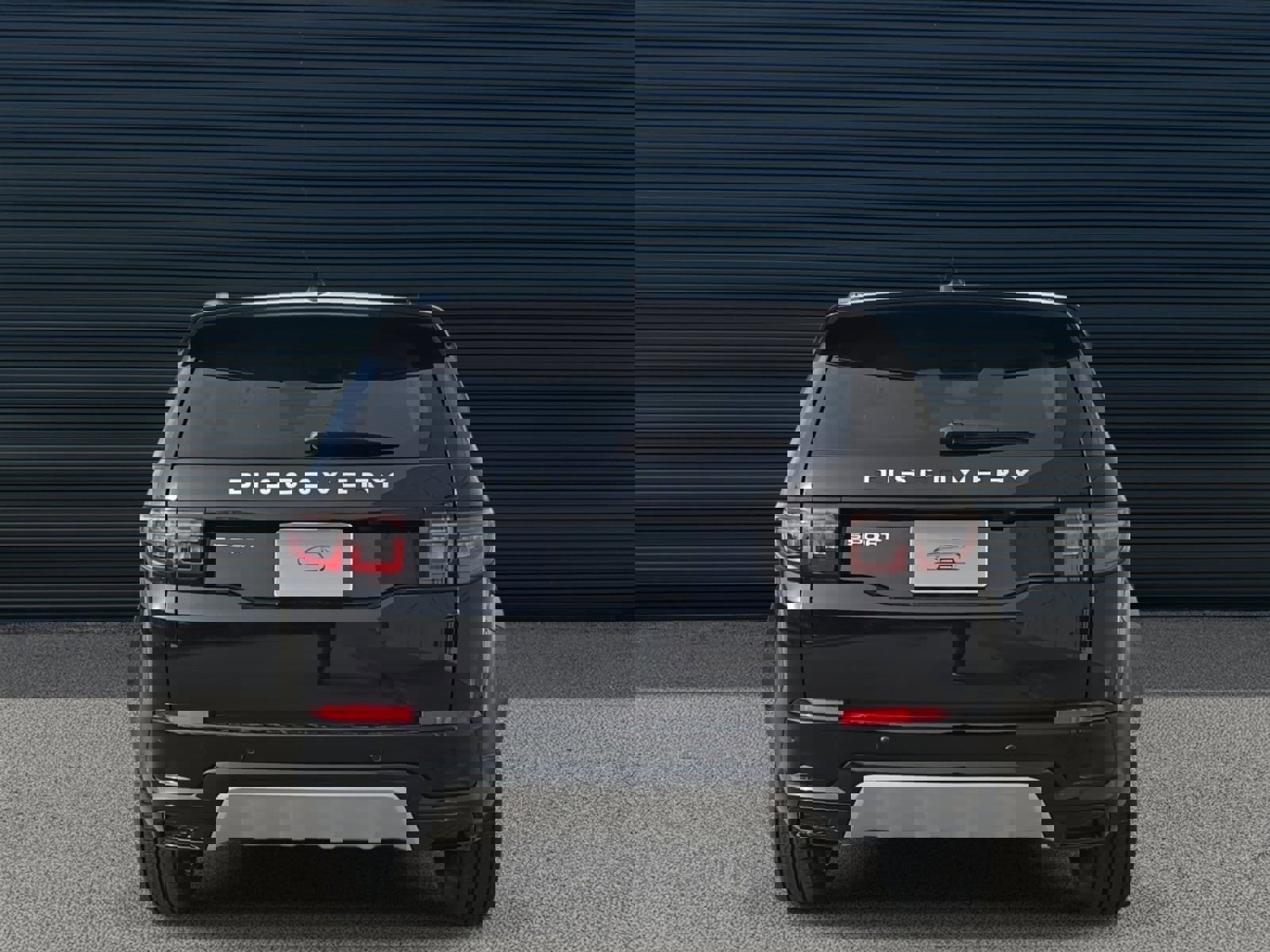 New 2025 Land Rover Discovery Sport S image 4