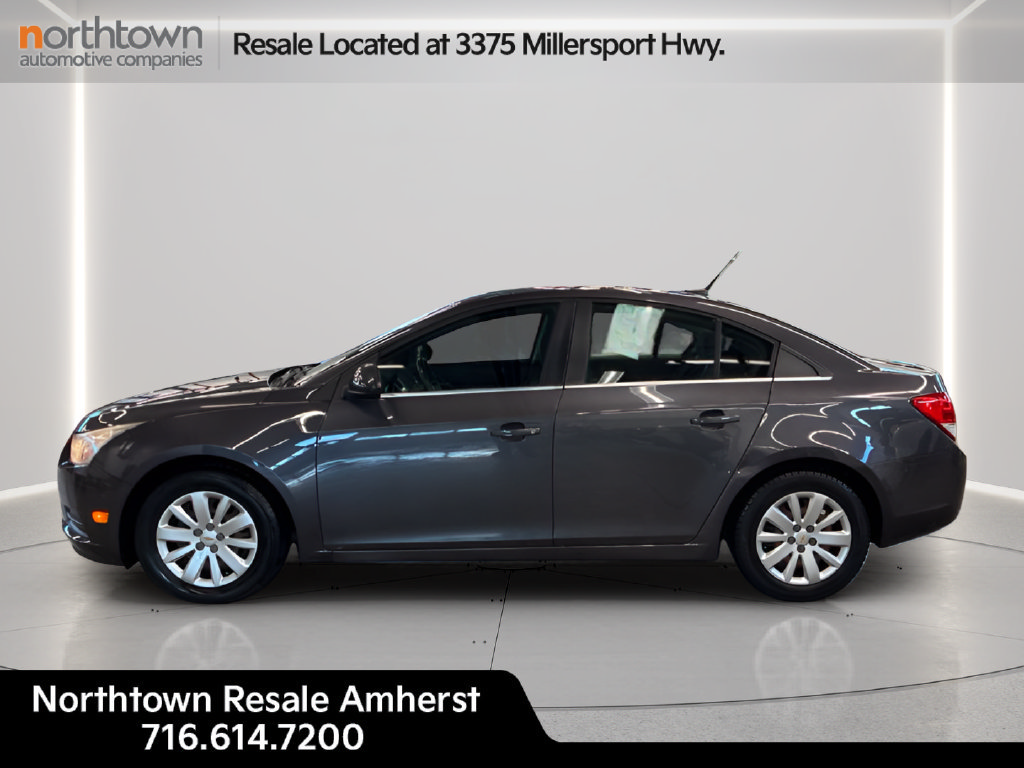 Used 2011 Chevrolet Cruze LT FWD image 3
