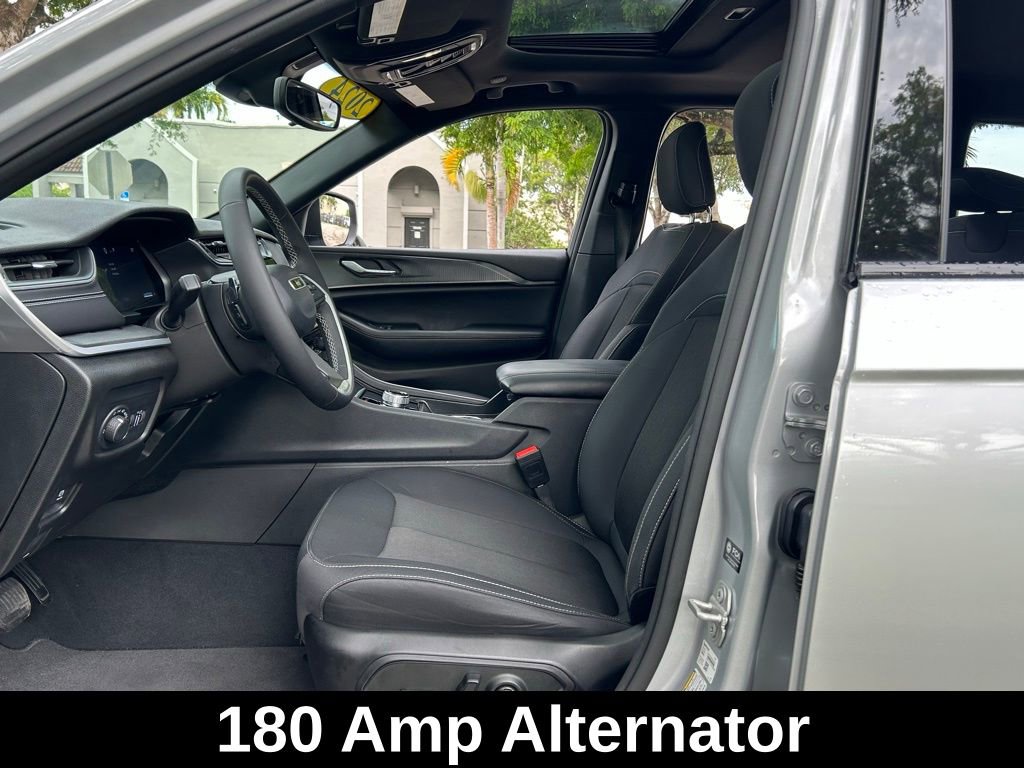 Certified 2024 Jeep Grand Cherokee Laredo X w/ Trailer Tow Package image 18