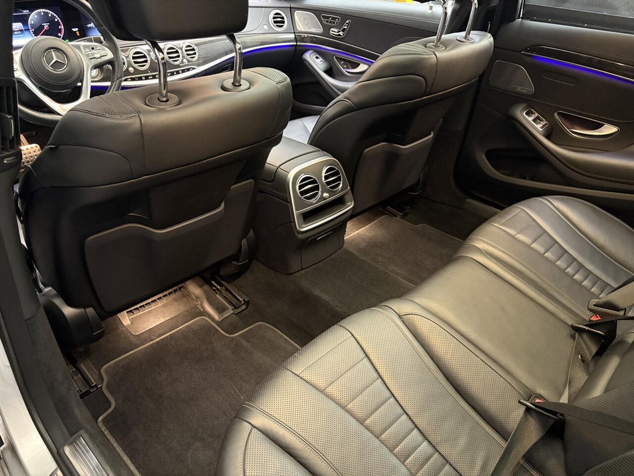 Used 2020 Mercedes-Benz S 560 Sedan image 21