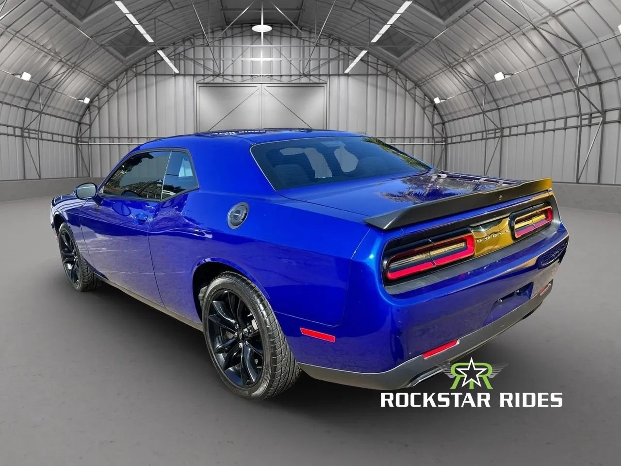 Used 2018 Dodge Challenger SXT w/ Blacktop Package RWD image 9