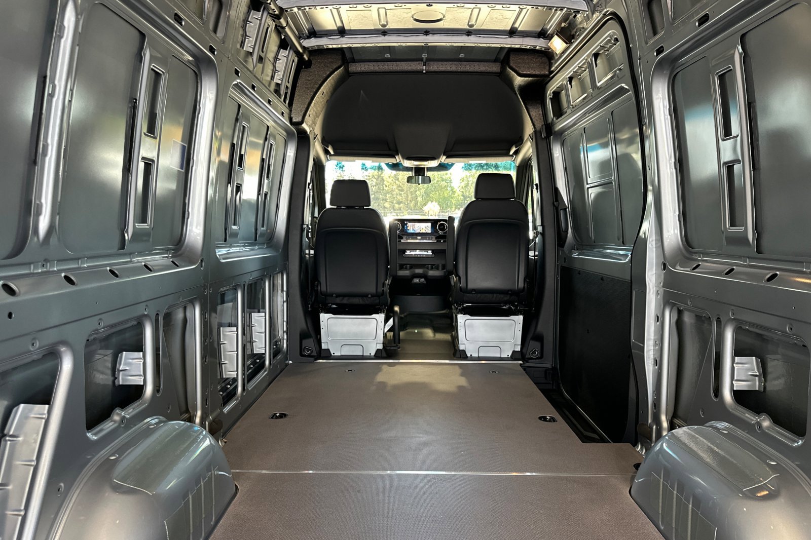 New 2025 Mercedes-Benz Sprinter 2500 image 25