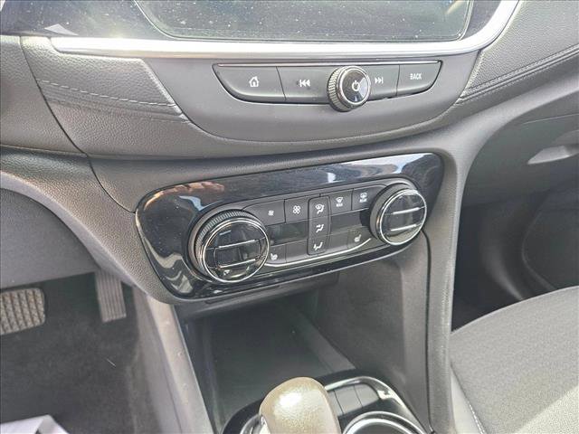 Used 2020 Buick Encore GX Select w/ Experience Buick Package FWD image 17