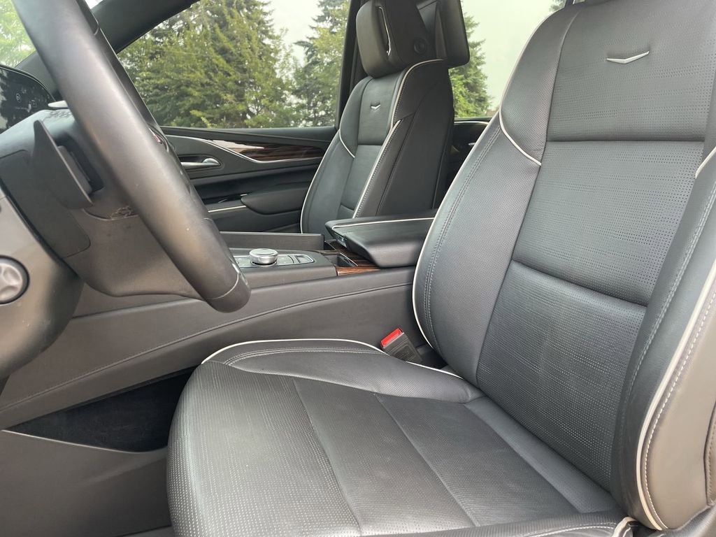 Used 2024 Cadillac Escalade Premium Luxury w/ LPO, Floor Liner Package image 15
