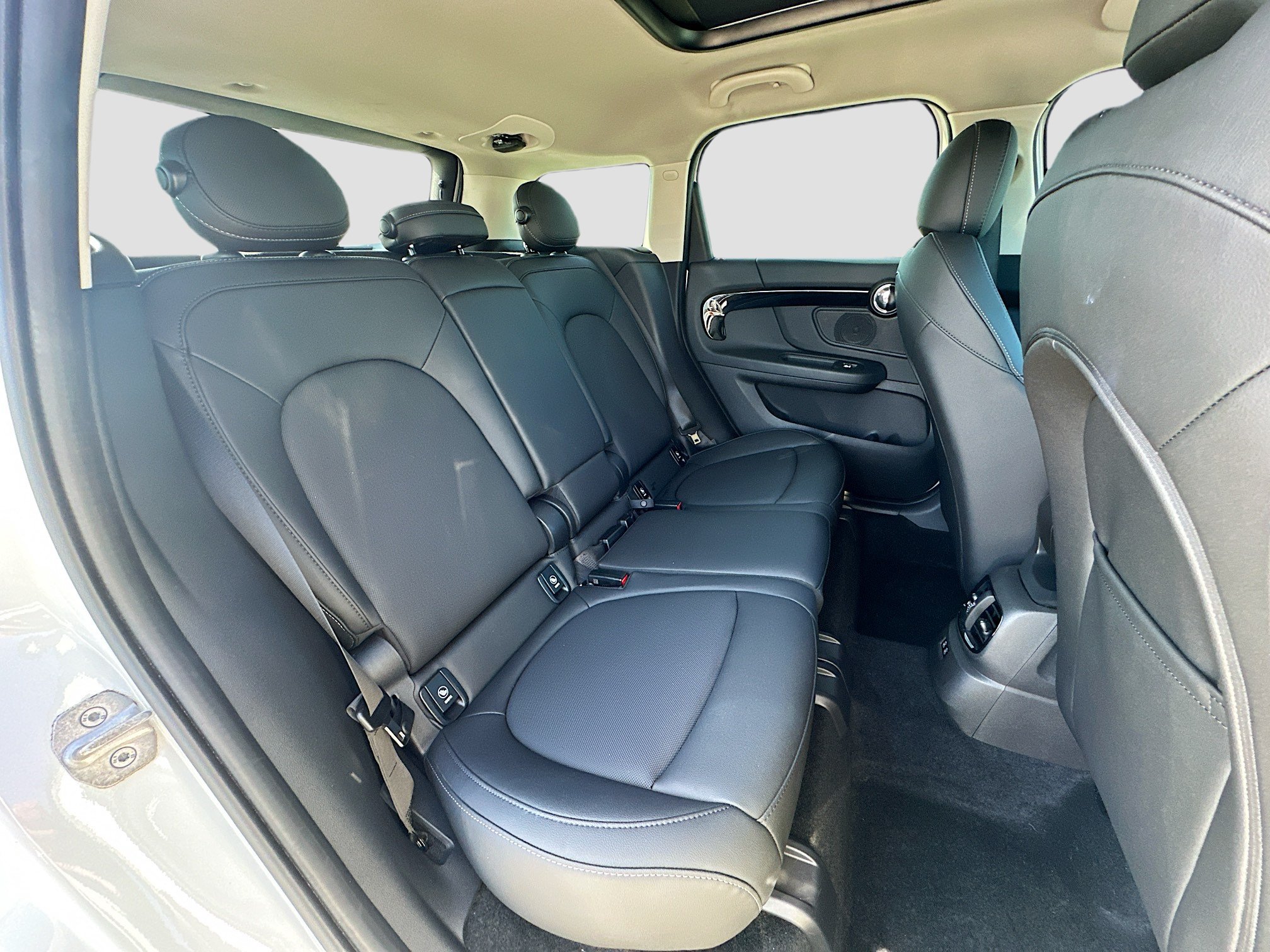 Used 2024 MINI Cooper Countryman S w/ Storage Package FWD image 27