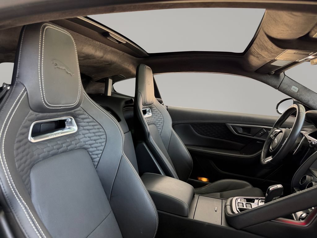 Used 2021 Jaguar F-TYPE First Edition RWD image 15